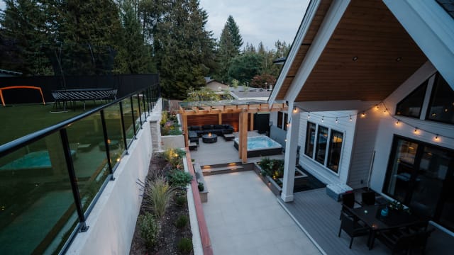 Mill Street Oasis: Nature's Urban Retreat