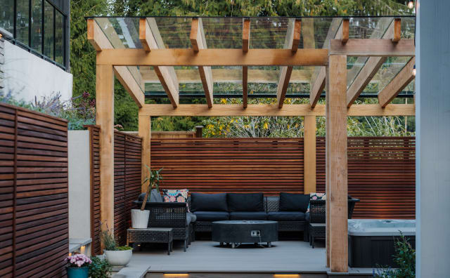 Mill Street Oasis: Nature's Urban Retreat