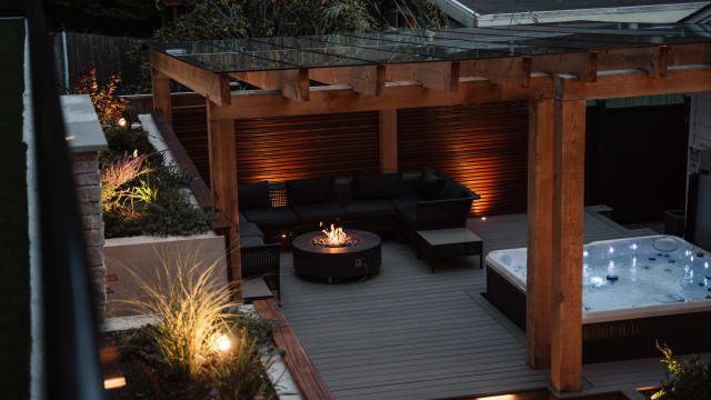 Mill Street Oasis: Nature's Urban Retreat