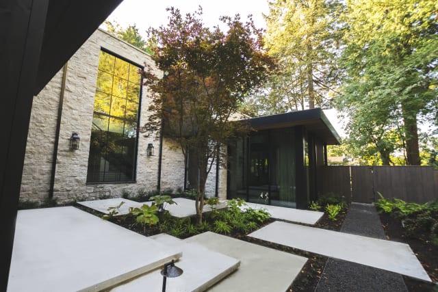 Modern Farmhouse in the City
