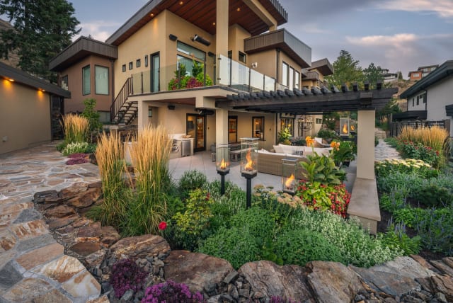 Highpointe Place