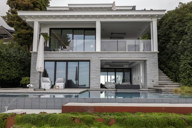 Hodge Residence