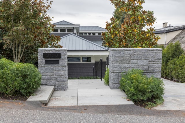 Hodge Residence