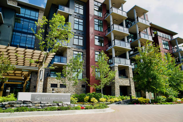 Tsawwassen Springs Apartments