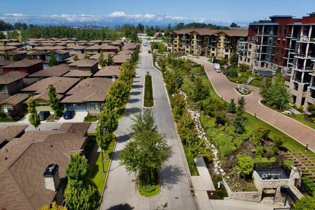Tsawwassen Springs Apartments