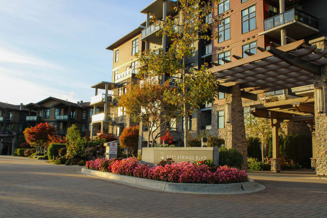 Tsawwassen Springs Apartments