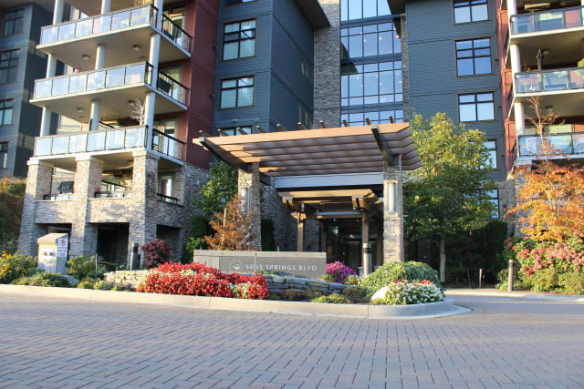 Tsawwassen Springs Apartments