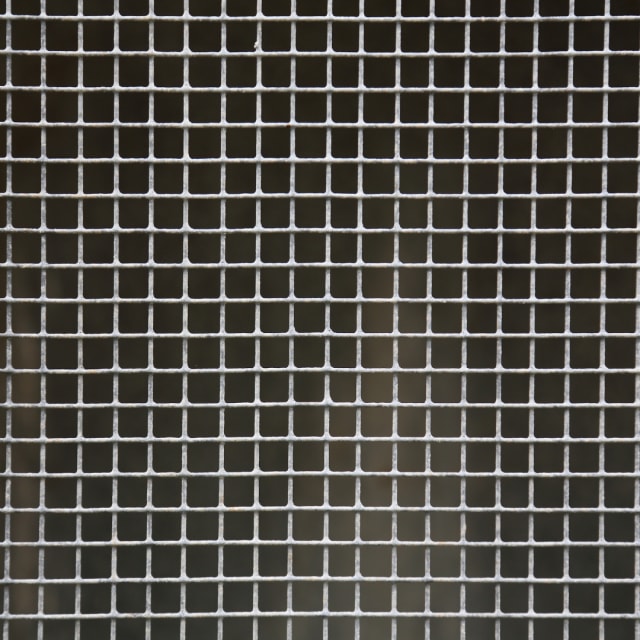 Wire Mesh/Container Blow Over Protection