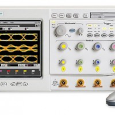 54833b infiniium oscilloscope 2 channels 1 ghz up to 4 gsa s 8956