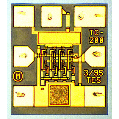 Hmmc 5200 dc 20 ghz hbt series shunt amplifier 18640