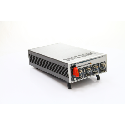 Amp 9400 400vp p four channel signal amplifier 33539
