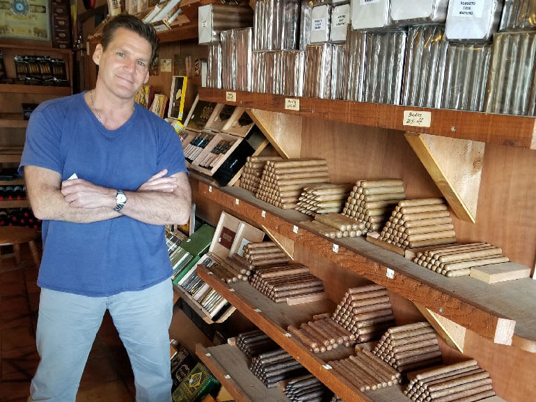 FREEDOM FINE CIGARS & LOUNGE | Cigarfriendly: Naples, FL Featured Image