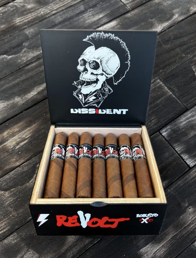 Dissident Announces The ReVolt – Cigar News Image