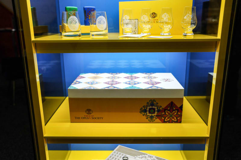 Manny Iriarte Enterprises Begins Shipping New Humidor, Ashtrays Image