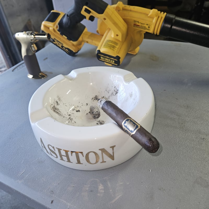 17678227055625926076033383289735