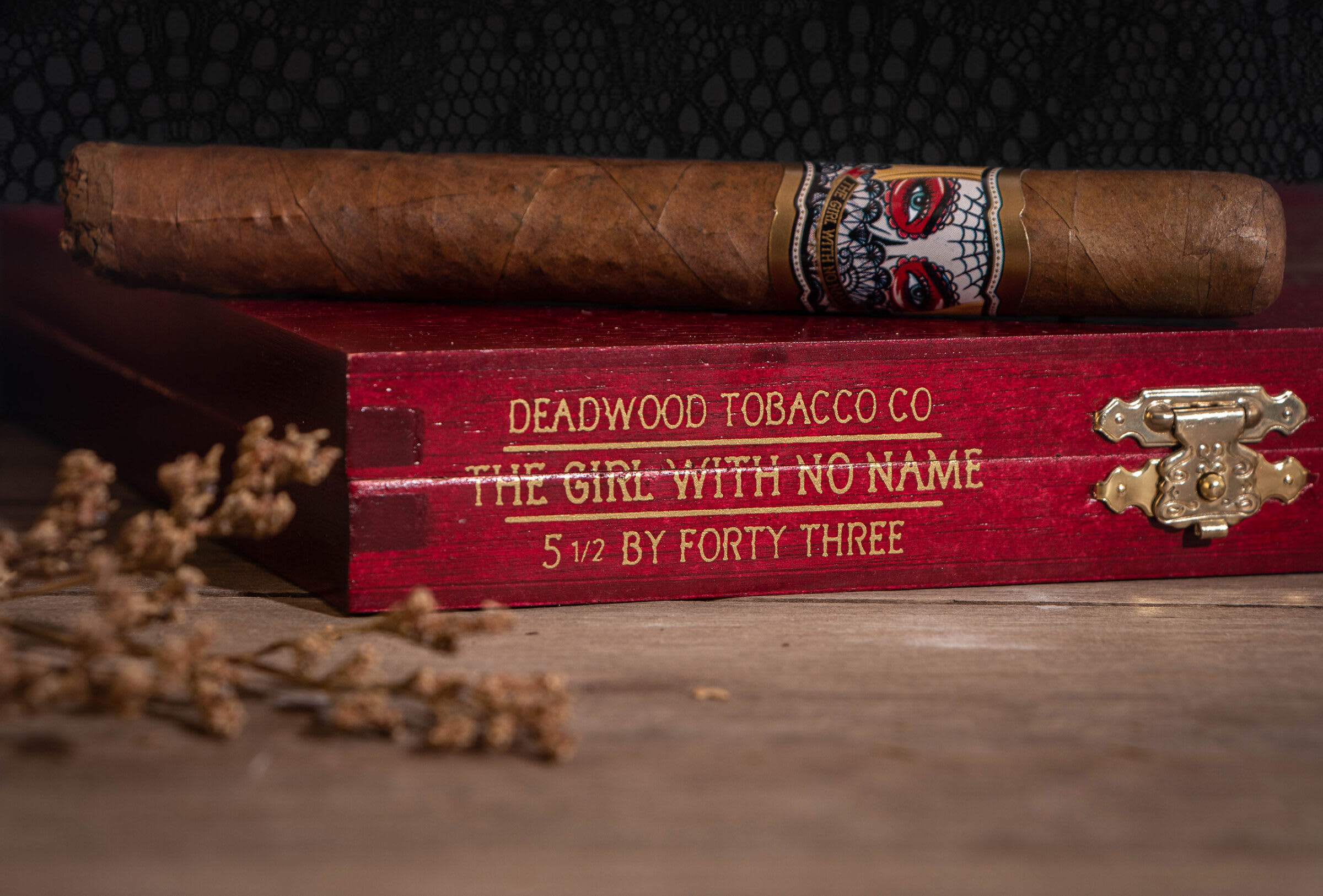 Fox Cigar Bar Receives Limited Edition Deadwood The Girl With No Name Corona Cigar World