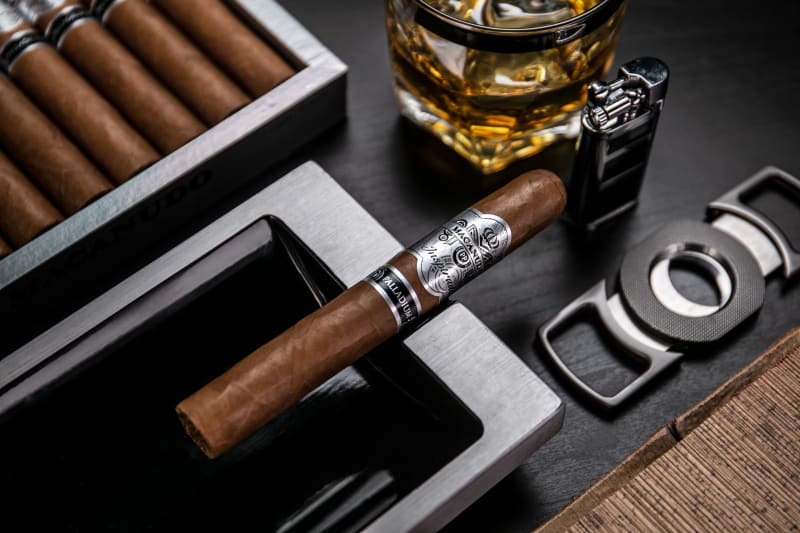 Macanudo Inspirado Palladium header asset