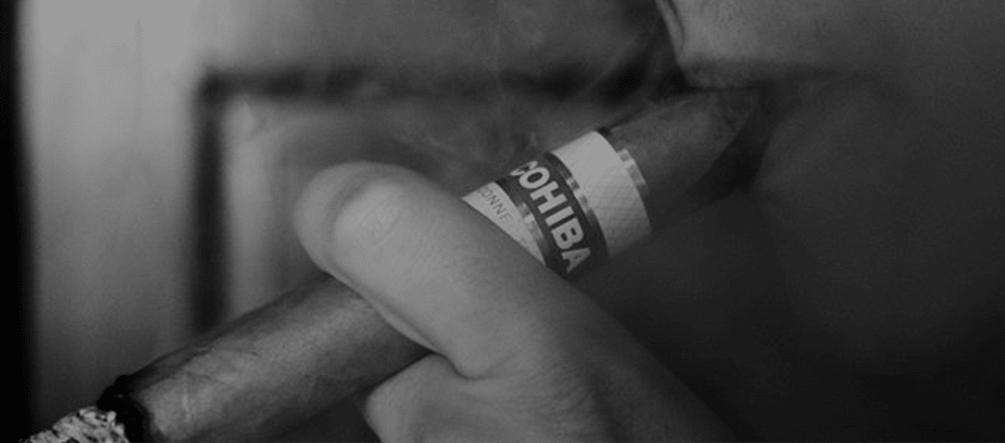 How to Taste a Cigar Featured Image