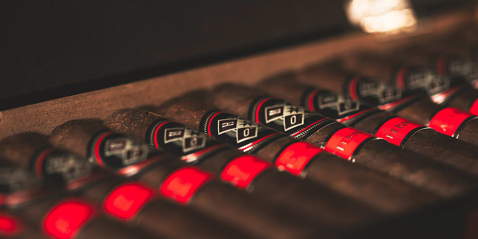 Hoyo de Monterrey header