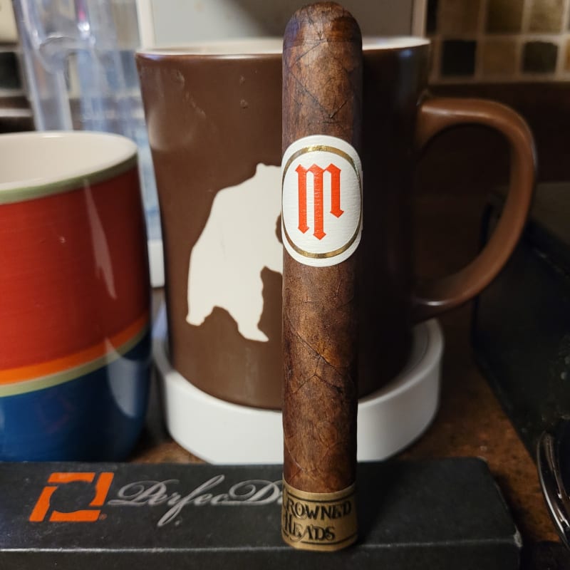 Crowned Heads Mil Dias (1)