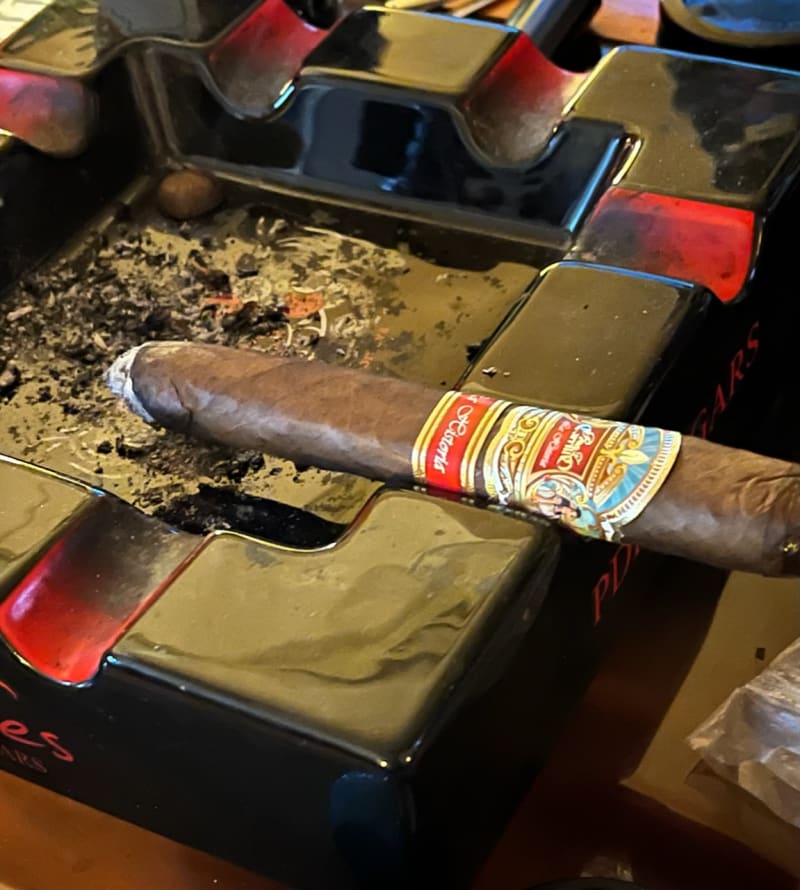 4DA25147 02C2 4152 9144 BD987F9C4915 v2