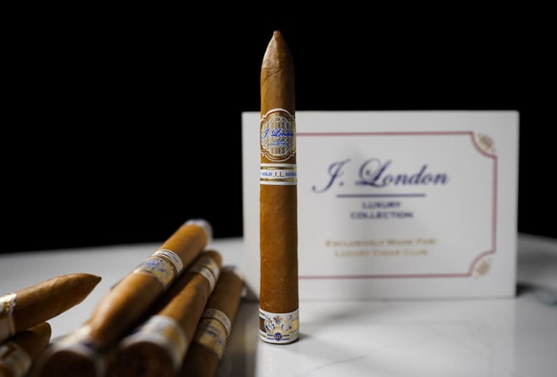J. London Releases Gold Series Piramides to Luxury Cigar Club Image
