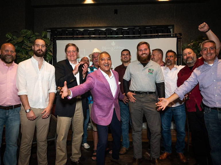 Simultaneous Slow Smoking in the US Image