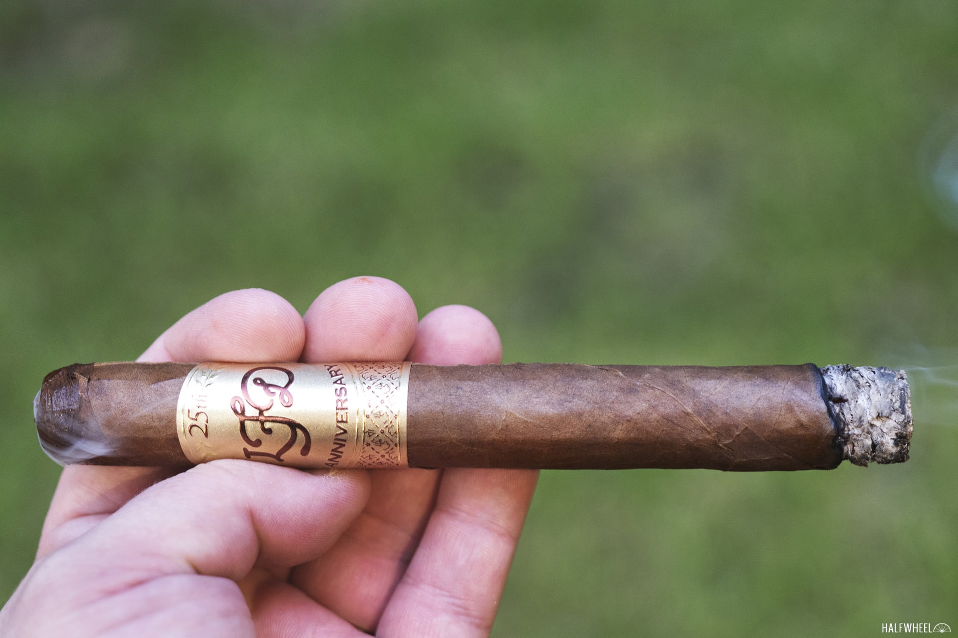 La Flor Dominicana 25th Anniversary Featured Image