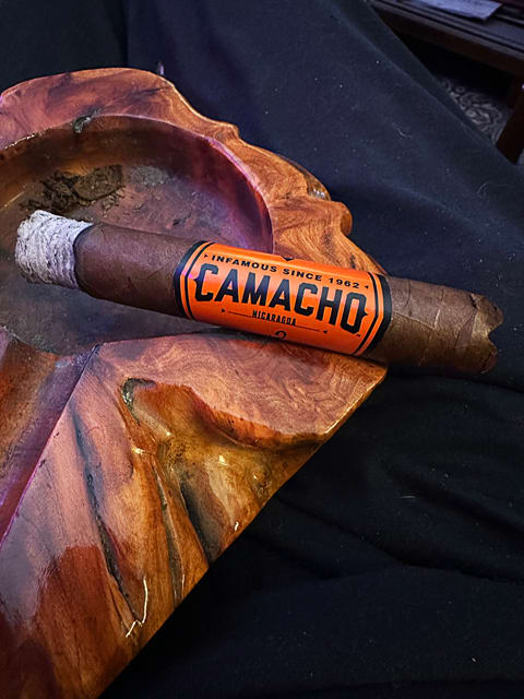 s Camacho Nicaragua Robusto v2