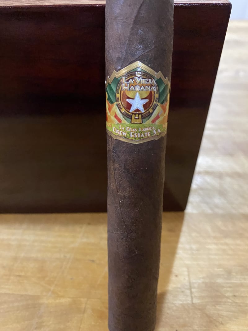 DCFEF2AB 1304 411C 8759 20AE25A8D29B