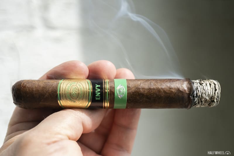 Romeo y Julieta Envy Amulet Toro Image