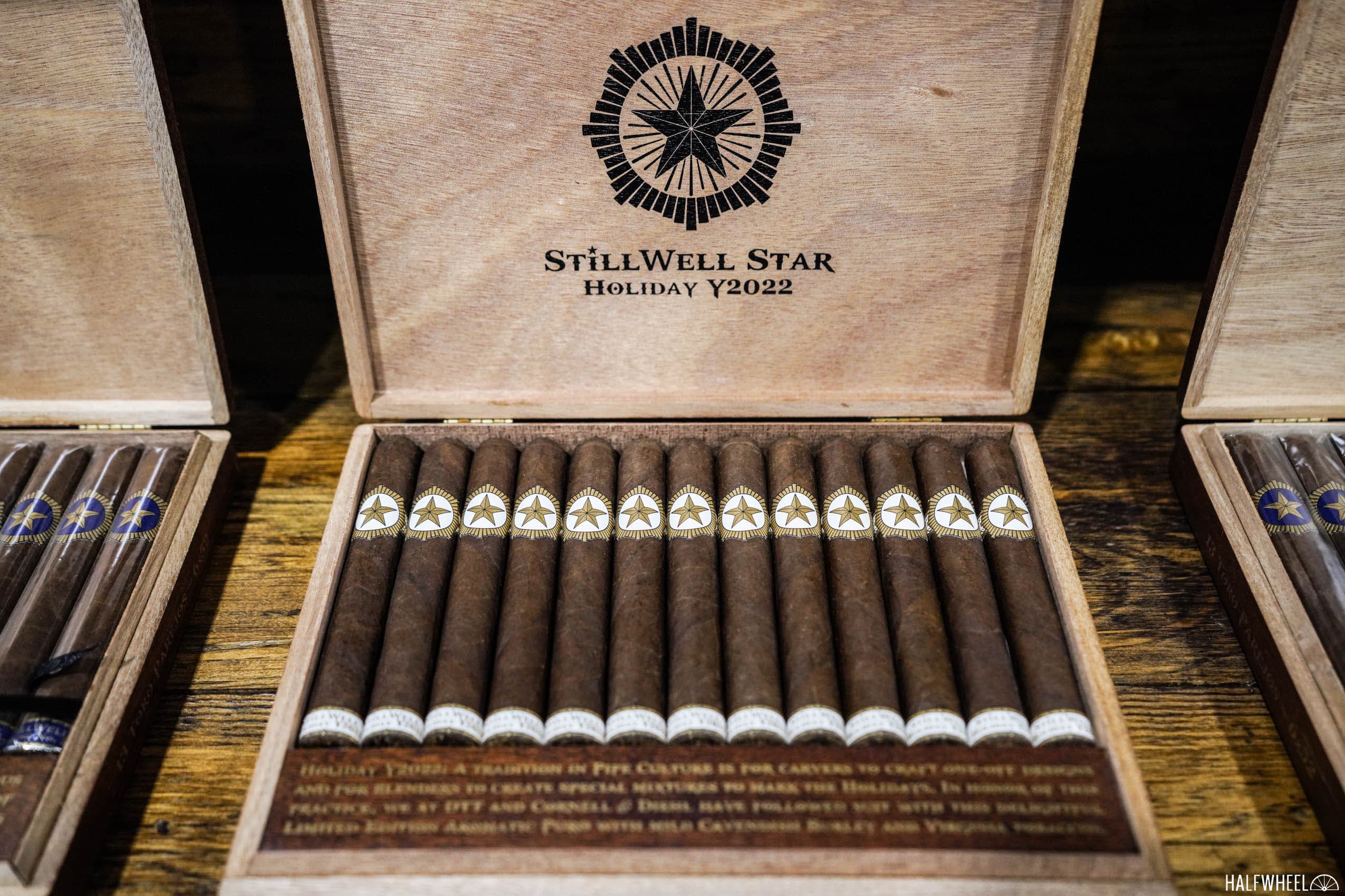 Dunbarton Tobacco & Trust Ships StillWell Star Holiday Y2022 Cigar World