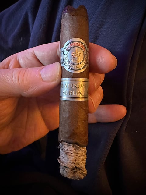 Montecristo Platinum Robusto v3