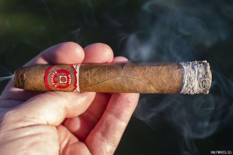 Arturo Fuente Añejo Reserva Xtra Viejo Limitada No. 77 “Sand Shark” Image