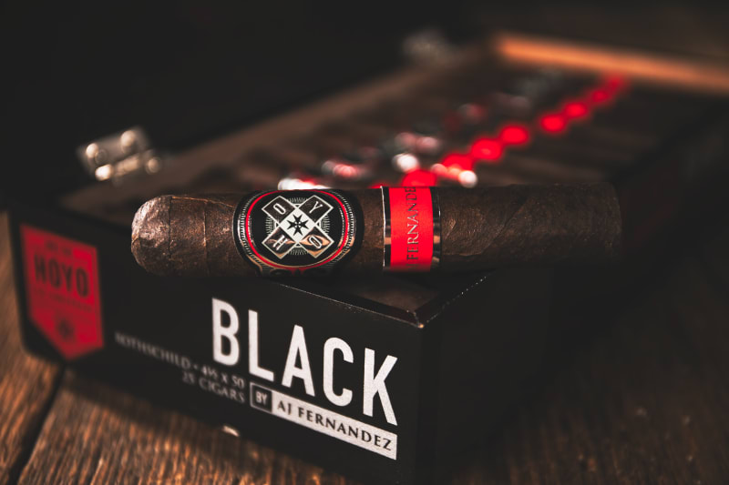 Hoyo de Monterrey Hoyo La Amistad Black header asset