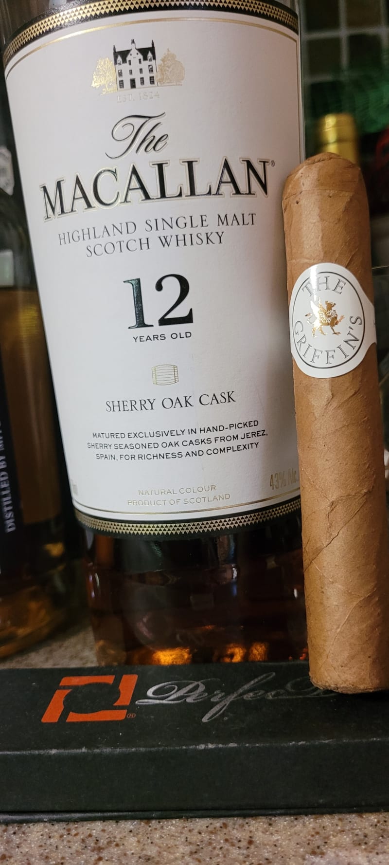 The Griffin's Robusto (1)