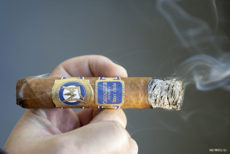 Inner Circle by Cavalier Genève Petit Robusto Image