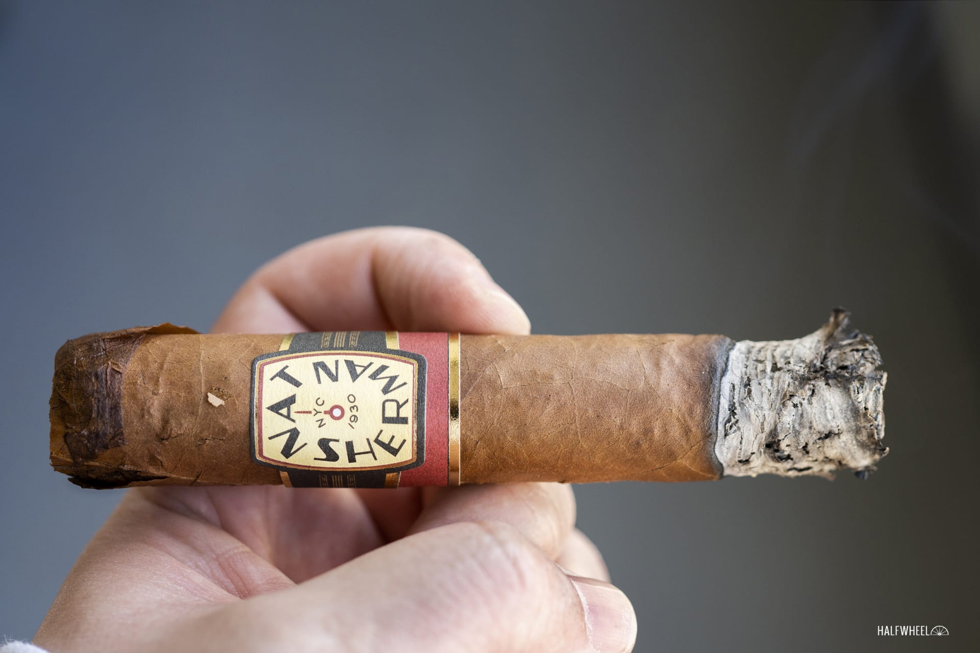 Nat Sherman Timeless Dominican 555 Featured Image