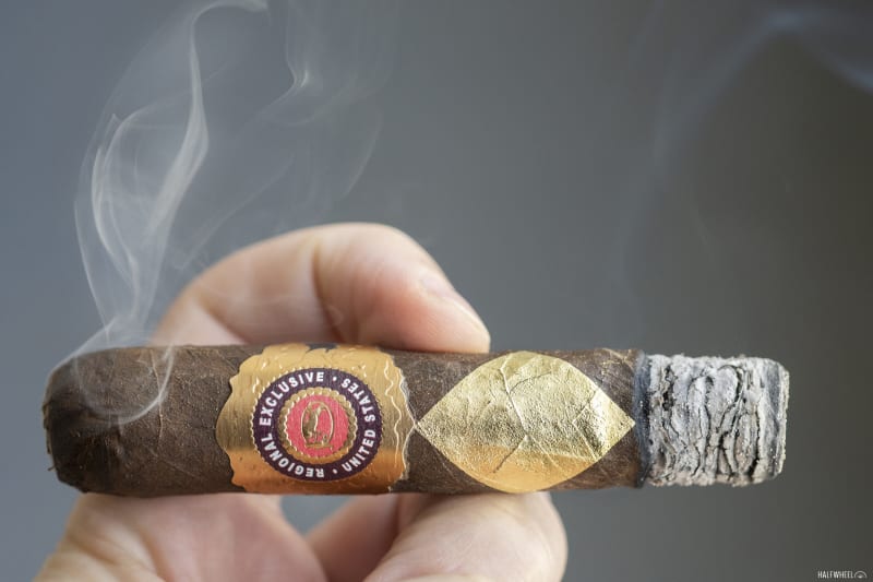 Cavalier Genève US Regional Exclusive Petit Robusto Image