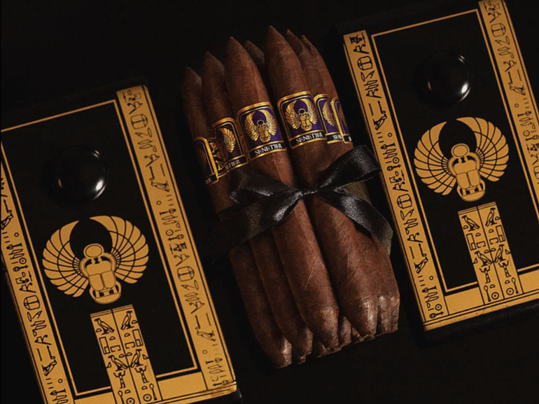 Foundation Cigars & Highclere Castle Re-Release Senetjer Image
