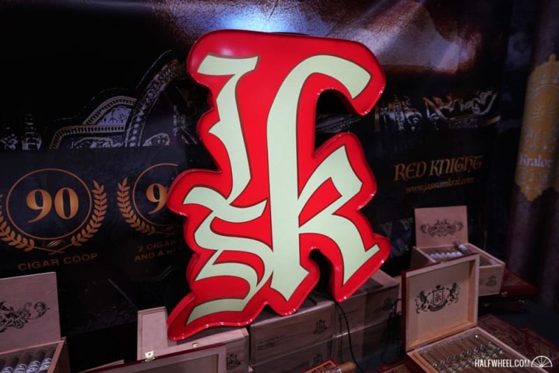 Jas Sum Kral Leaves Tabacalera Aragon Image