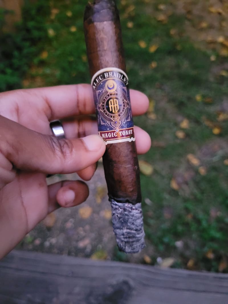 1631575819597473394989414609052