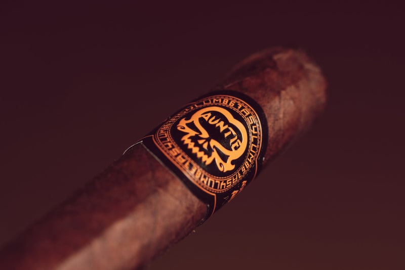 Asylum 867 Auntie Petite Corona Image