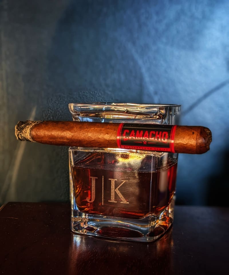 PXL 20211228 215344538.PORTRAIT 01