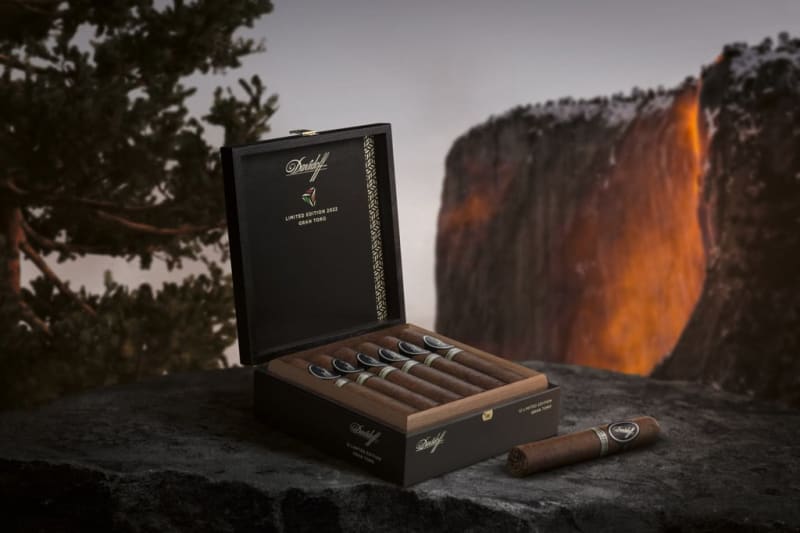 Davidoff Combines Black Band Cigars for New Limited Edition Image