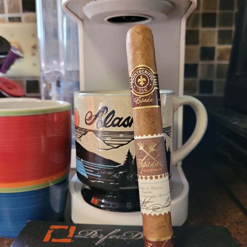 Montecristo Espada Guard 1 v2