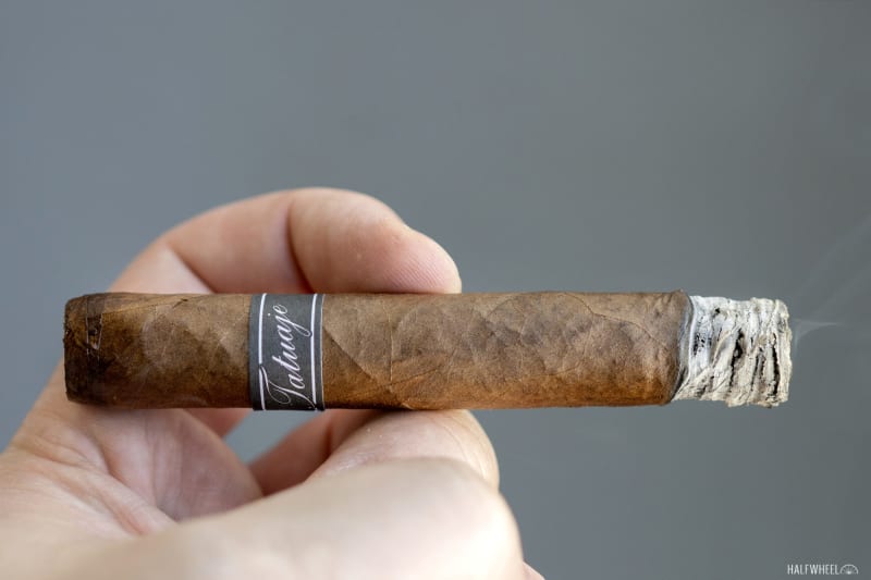 Tatuaje Black Label Petite Corona BC Image