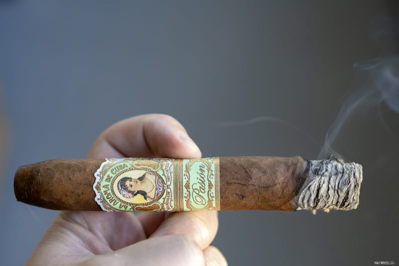 La Aroma de Cuba Pasión Box-Pressed Torpedo Image