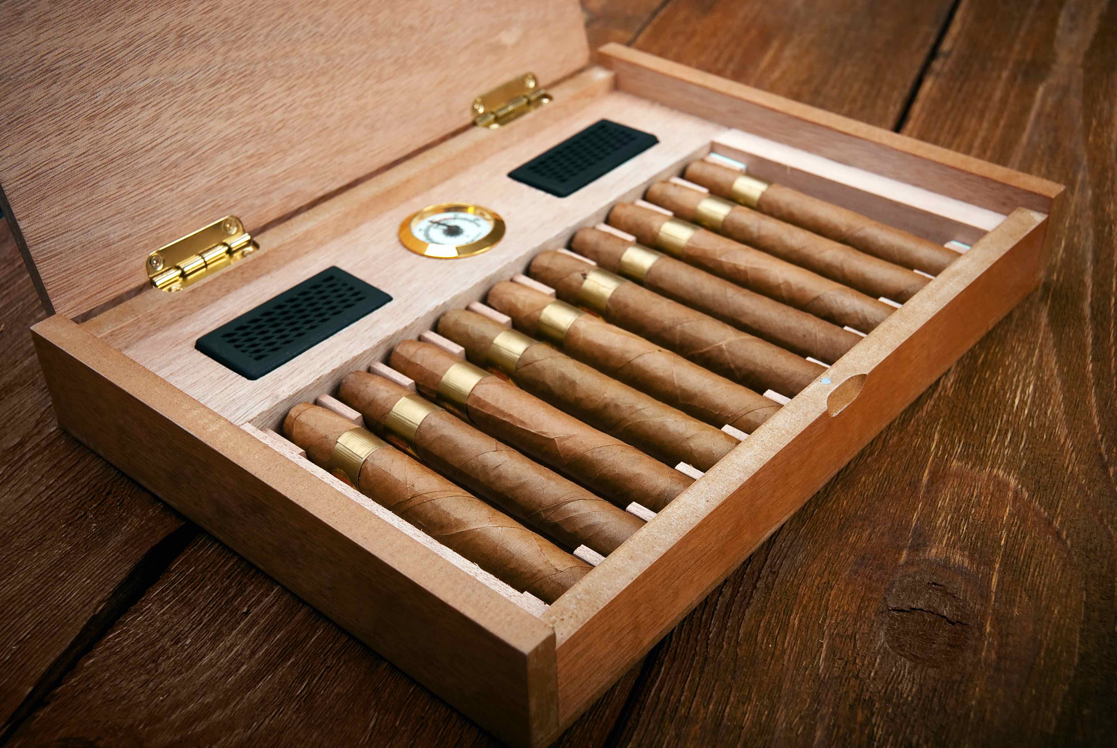 The Highest Quality Cigar humidors in Canada 