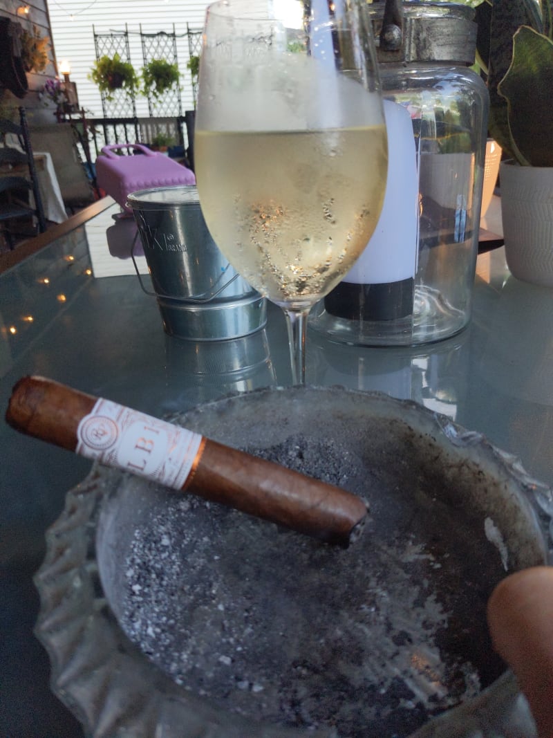 17537495976688633751625057809664